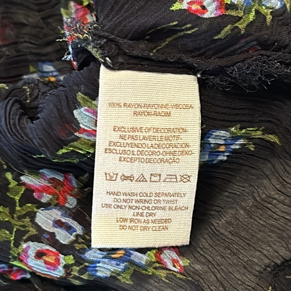 Free People Tie Neck Line Sheer Floral Embroidered Quarter Sleeve Button Top A5 - Picture 4 of 4